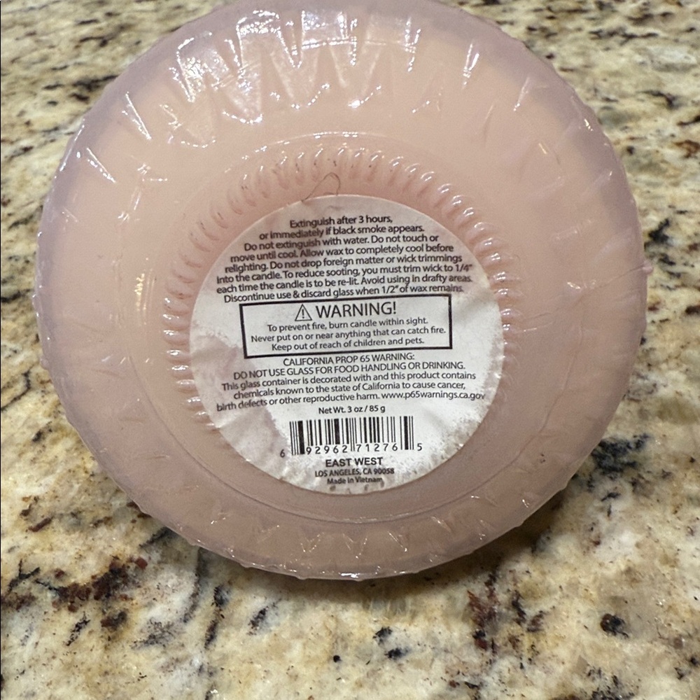 Peony Suede Sterling Rose Scented Candle with Gold Lid—BRAND NEW, NEVER USED! - Picture 2 of 8